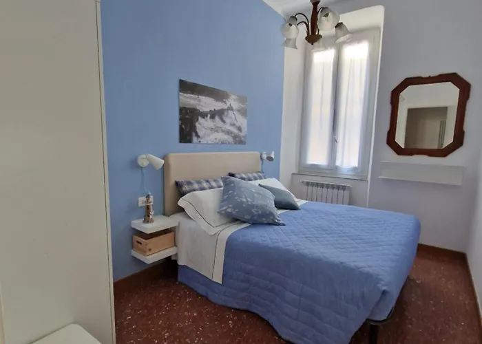 Ancora Qui, Nel Golfo Dei Poeti