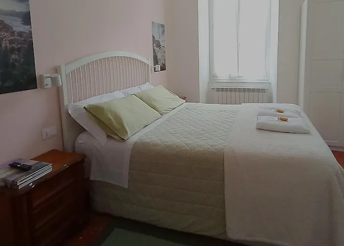 Ancora Qui, Nel Golfo Dei Poeti